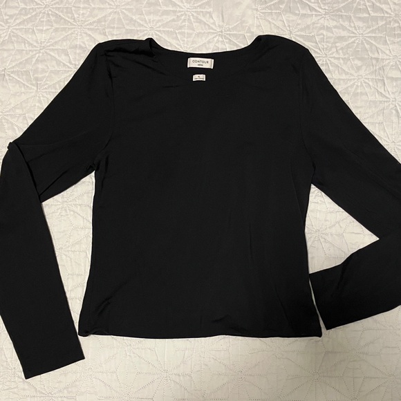Aritzia Black Long Sleeve Contour top size XL - Picture 3 of 7